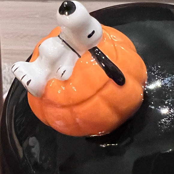Peanuts "Happiness is Halloween" Cookie Jar - Picture 5 of 8